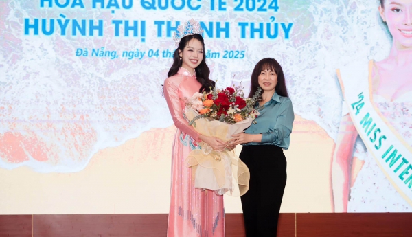 Chiều ngày 4/3, tại sự kiện giới thiệu chương trình kích cầu du lịch TP Đà Nẵng 2025, Hoa hậu Quốc tế 2024 Huỳnh Thị Thanh Thuỷ đã được lựa chọn và công bố danh hiệu Đại sứ du lịch năm 2025 – 2026 của thành phố Đà Nẵng.