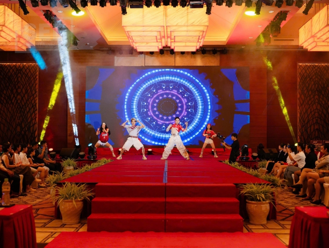 🌟 CROWNE’S GOT TALENT – BẢN SẮC TỎA SÁNG NGAY CHÍNH NGÔI NHÀ CROWNE PLAZA