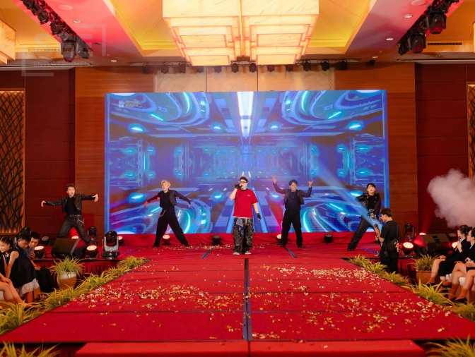 🌟 CROWNE’S GOT TALENT – BẢN SẮC TỎA SÁNG NGAY CHÍNH NGÔI NHÀ CROWNE PLAZA